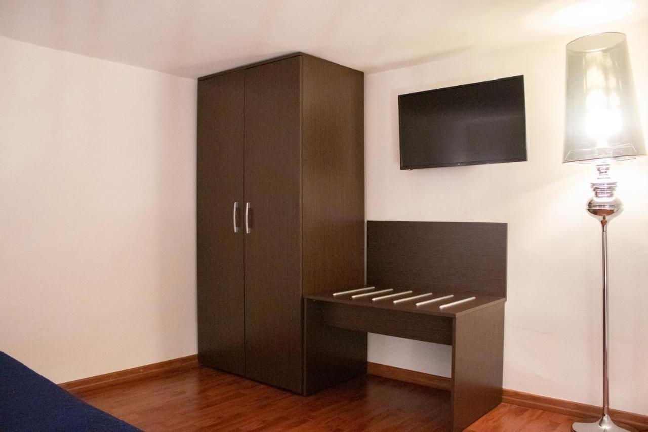 Apollo Suites เลชเช ภายนอก รูปภาพ