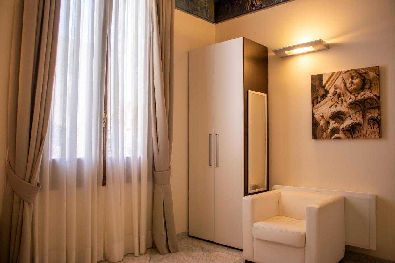 Apollo Suites เลชเช ภายนอก รูปภาพ