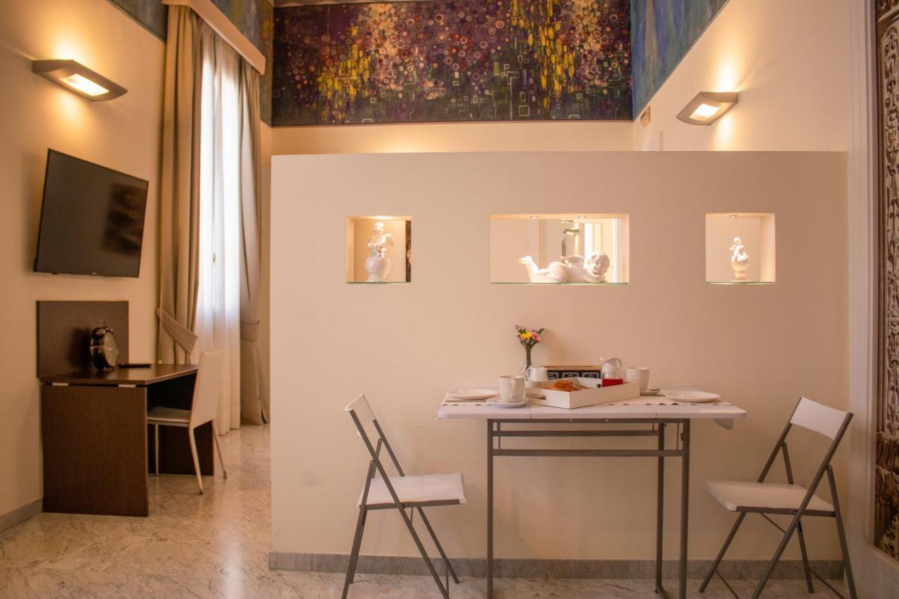 Apollo Suites เลชเช ภายนอก รูปภาพ