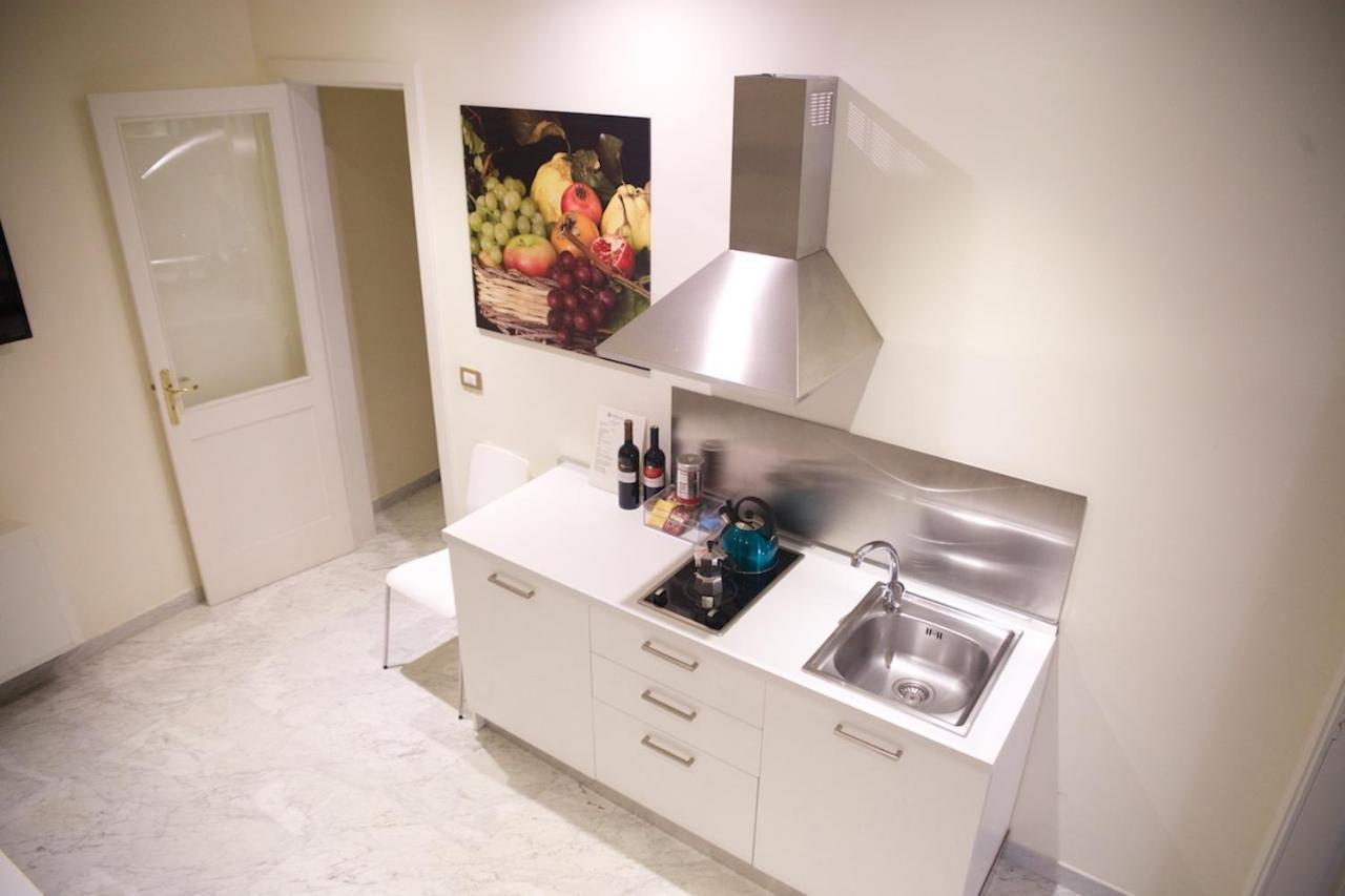 Apollo Suites เลชเช ภายนอก รูปภาพ