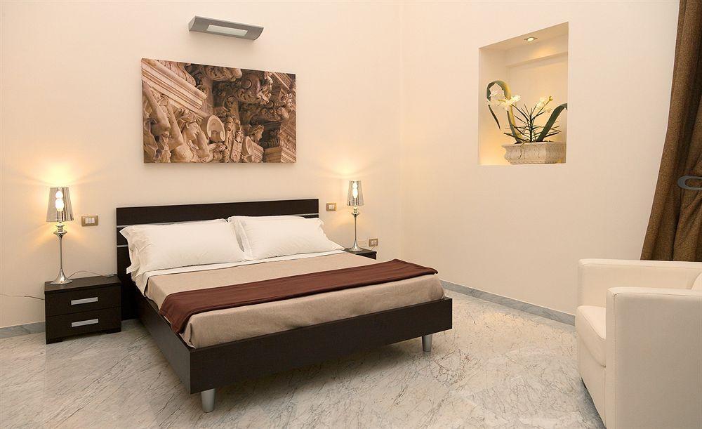 Apollo Suites เลชเช ภายนอก รูปภาพ